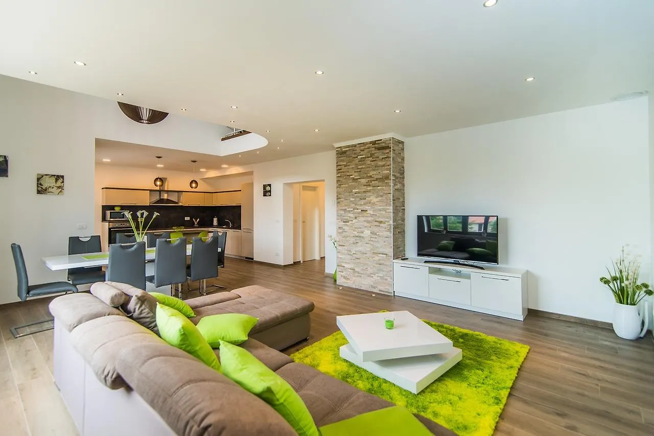Milohanic Luxury Porec Apartments Guest house