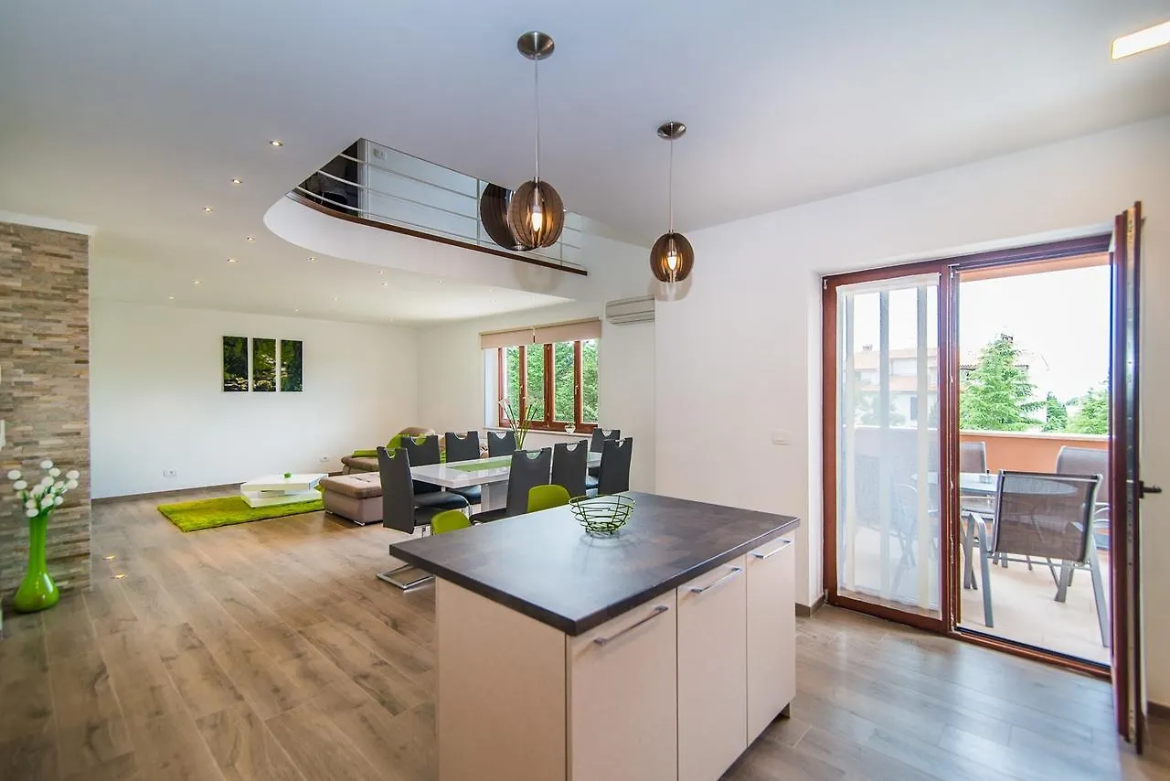 Milohanic Luxury Porec Apartments Guest house