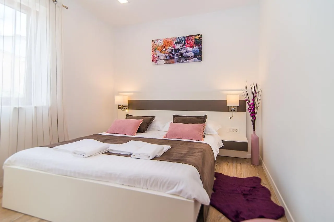 Guest house Milohanic Luxury Porec Apartments