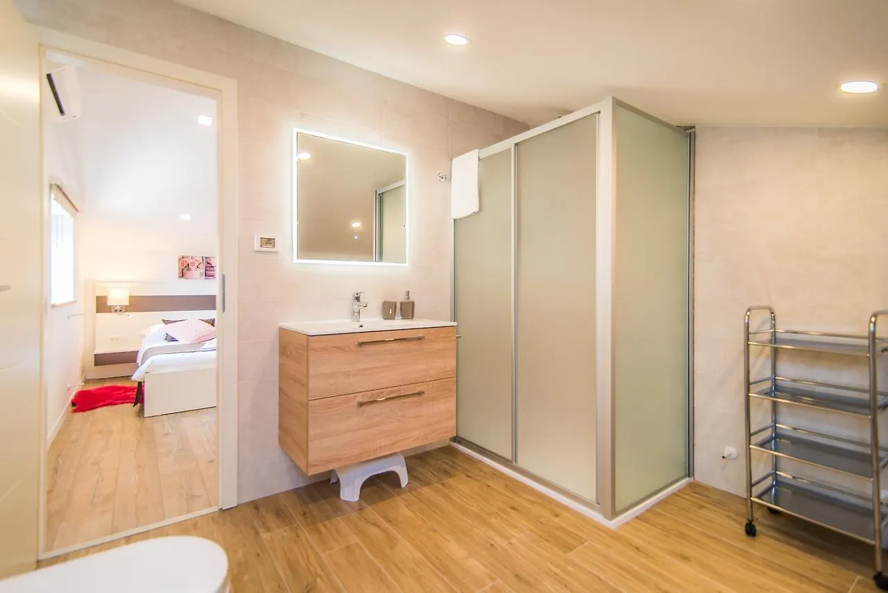 Milohanic Luxury Porec Apartments 4*,  Croatia